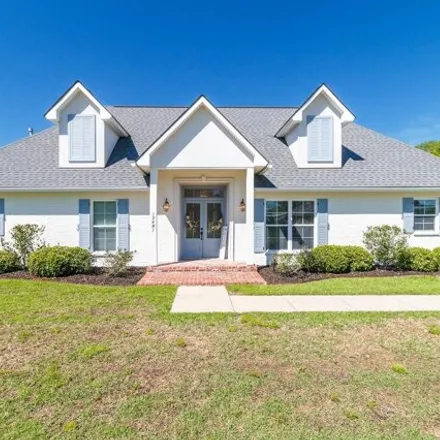Buy this 4 bed house on 13498 Etienne Road in Ascension Parish, LA 70737