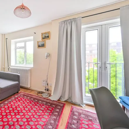 Rent this 3 bed apartment on Maido in 28 Circus Road, London