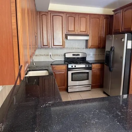 Rent this 3 bed apartment on 268 Johnston Avenue in Communipaw, Jersey City