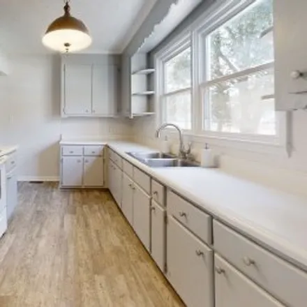 Buy this 3 bed apartment on 515 East Elwood Avenue