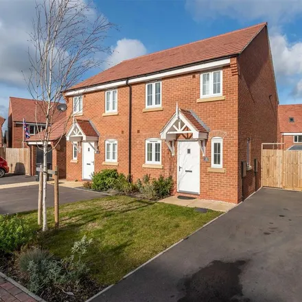 Rent this 3 bed duplex on Rosemeyer Lane in Castle Donington, DE74 2BL