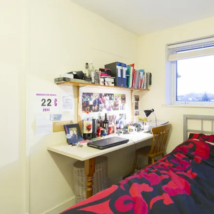 Rent this 7 bed room on 1;3;5 Barrique Road in Nottingham, NG7 2RP