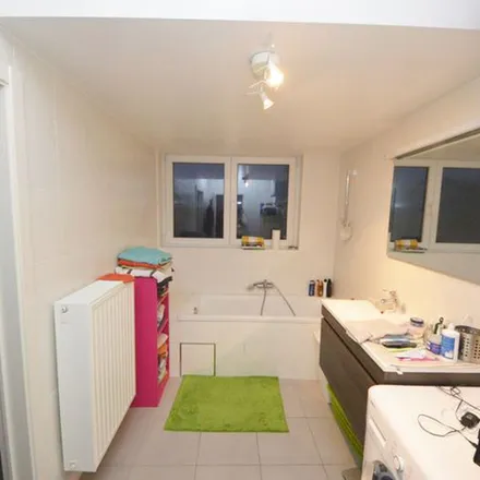 Rent this 1 bed apartment on Leopoldlaan 63 in 9400 Ninove, Belgium