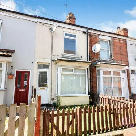 Buy this 2 bed townhouse on Cumberland Villas in Hull, HU8 7HX