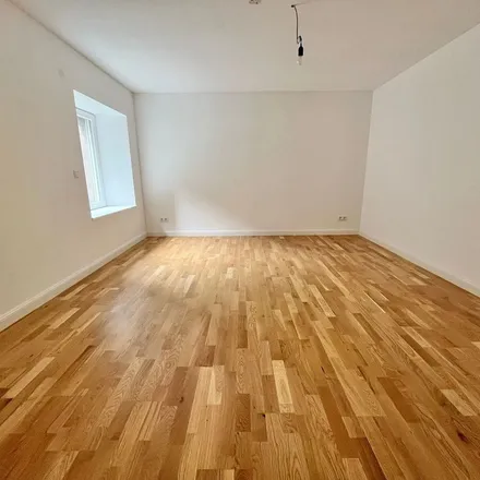 Rent this 3 bed apartment on Dilldorfer Straße 13 in 45257 Essen, Germany