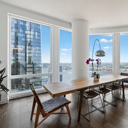 Rent this 3 bed apartment on 35 Hudson Yards in 35 West 33rd Street, New York