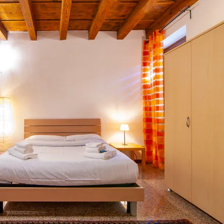 Image 7 - Via Scrimiari, 39, 37129 Verona VR, Italy - Apartment for rent