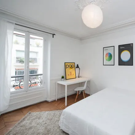 Rent this 5 bed room on 21 bis Rue Singer in 75016 Paris, France