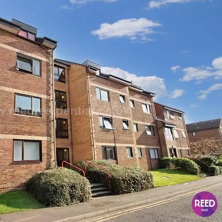 Rent this 3 bed apartment on Roots Hall Drive in Southend-on-Sea, SS2 6HL