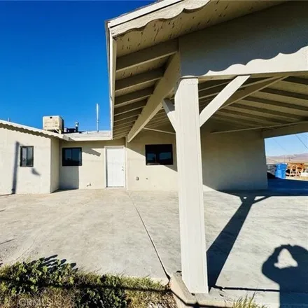 Image 2 - 1261 Kelly Drive, Barstow, CA 92311, USA - House for sale