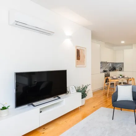 Rent this 2 bed apartment on Rua do Bonfim 97 in 4300-066 Porto, Portugal