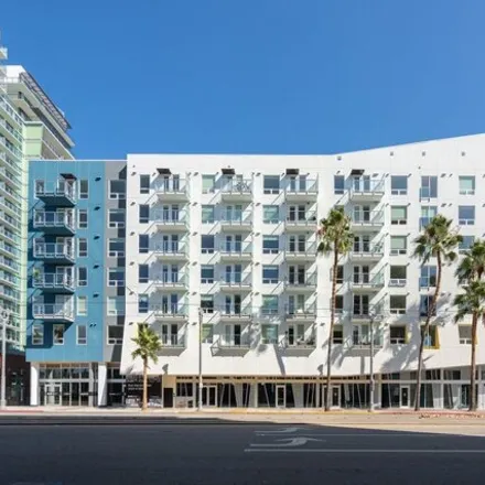 Image 9 - Primes and permit parking structure, Alamo Court, Long Beach, CA 90813, USA - House for rent