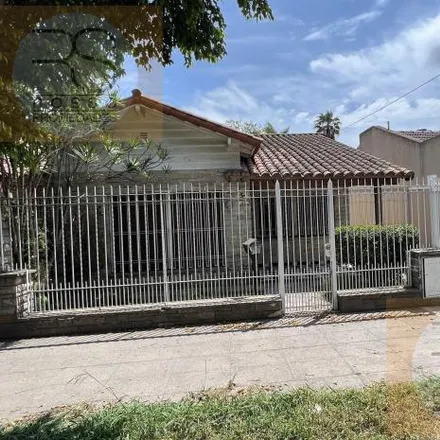 Buy this 2 bed house on Cacique Coliqueo 1271 in Partido de Morón, 1706 El Palomar