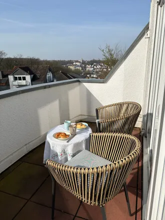 Rent this 1 bed apartment on Ulmenweg 27 in 61118 Bad Vilbel, Germany