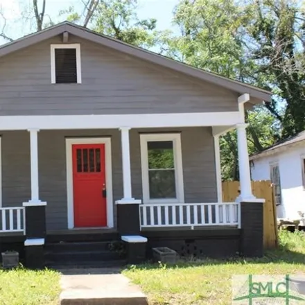Buy this 3 bed house on 51 West 54th Street in Savannah, GA 31405