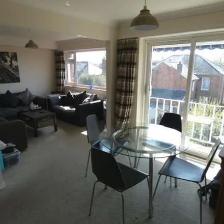 Image 2 - unnamed road, Salisbury, SP1 1NA, United Kingdom - Apartment for rent