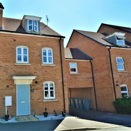 Buy this 3 bed townhouse on Banks Crescent in Stamford, PE9 1FF