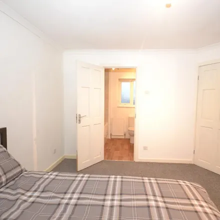 Image 3 - Duncan Place, Wigan, WN5 9RP, United Kingdom - Room for rent