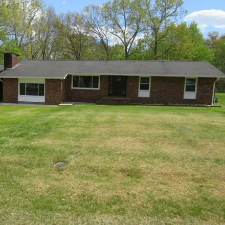 Buy this 3 bed house on 280 Glenwood Circle in Highland View, Cumberland County