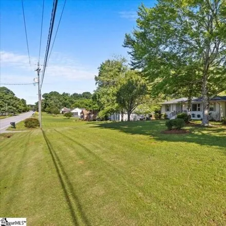 Image 3 - 167 Tigerville Rd, Travelers Rest, South Carolina, 29690 - House for sale