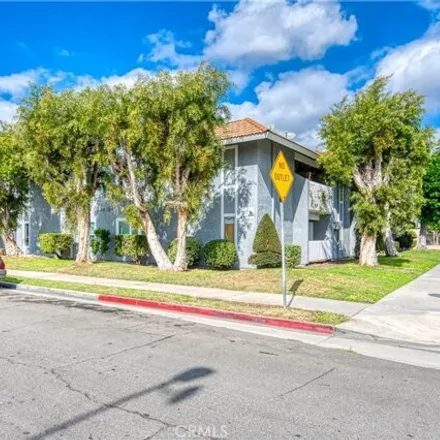 Buy this 16 bed house on 1201 West Diamond Street in Anaheim, CA 92801