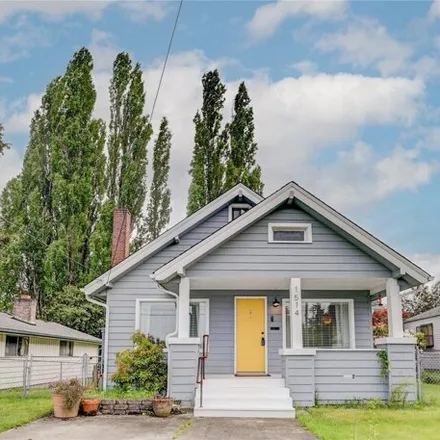 Buy this 3 bed house on 1516 South 40th Street in Tacoma, WA 98418