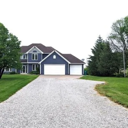 Buy this 5 bed house on 8200 Northeast 27th Avenue in Altoona, IA 50009