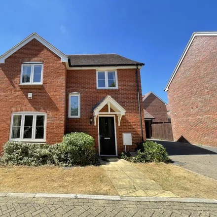Rent this 4 bed house on 6 in 8 Owlington Close, Cumnor