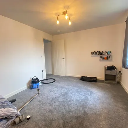 Rent this 3 bed apartment on Thomas George in Churchill Way, Cardiff