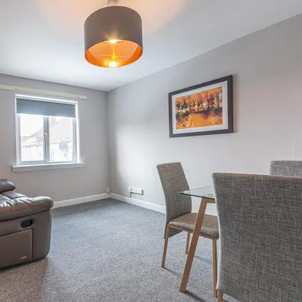 Rent this 4 bed apartment on 8 Alan Breck Gardens in City of Edinburgh, EH4 7HB