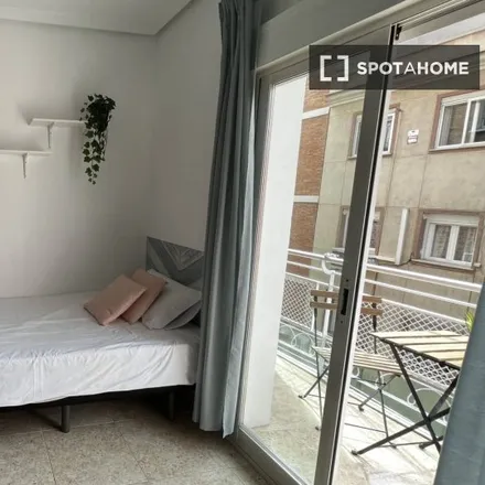 Rent this 5 bed room on Calle de Antonio López in 154, 28026 Madrid