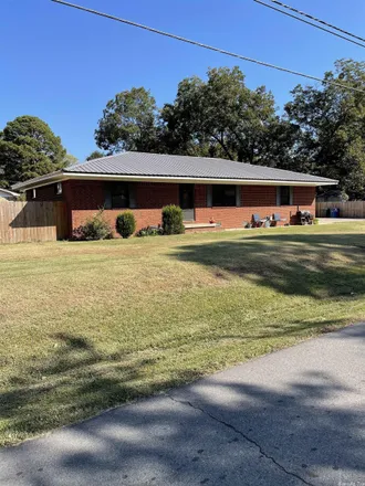 Image 2 - 300 West Mississippi Street, Beebe, AR 72012, USA - House for sale