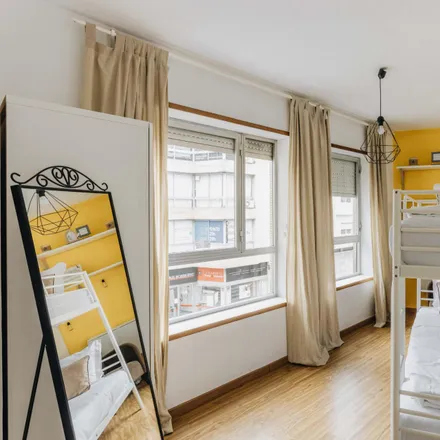 Rent this 3 bed apartment on Ramos & Dinis in Rua da Boavista 527, 4050-049 Porto