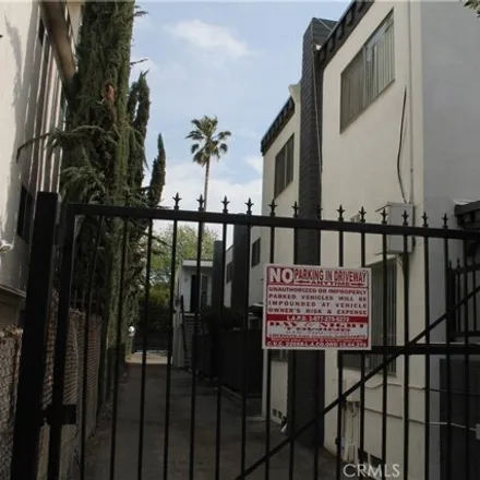 Image 5 - Alley 90727, Los Angeles, CA 91403, USA - Townhouse for sale