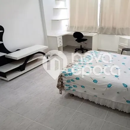 Buy this studio apartment on Edifício Siciliano in Rua Guilherme Marconi 121, Centro