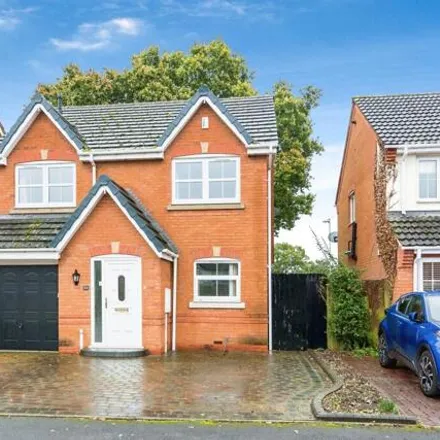 Buy this 3 bed house on Mayfair Drive in Fazeley, B78 3TG