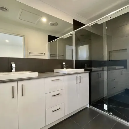 Rent this 2 bed townhouse on 346 Highbury Road in Burwood East VIC 3151, Australia