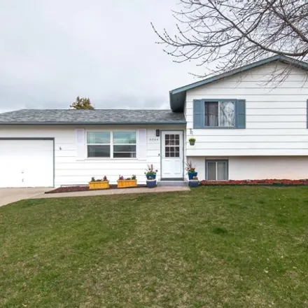 Buy this 3 bed house on 2711 Country Club Drive in Broadmoor Subdivision, Rapid City