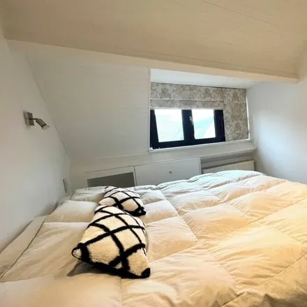 Rent this 4 bed house on Knokke-Heist in Brugge, Belgium