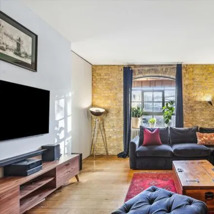 Image 2 - Battersea Square, London, SW11 3EE, United Kingdom - Apartment for sale