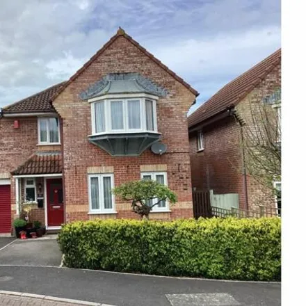 Buy this 4 bed house on Horton Way in Woolavington, TA7 8JP