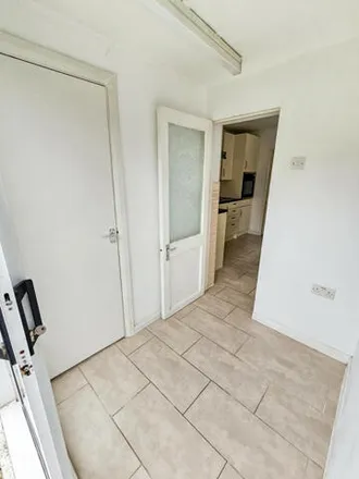 Image 7 - 36 Desford Road, London, E16 4NJ, United Kingdom - Townhouse for sale