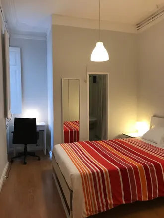 Rent this 5 bed room on Avenida Almirante Reis / Rua de Angola in Avenida Almirante Reis, 1150-010 Lisbon