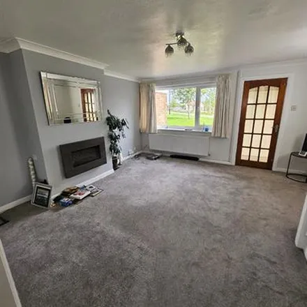 Image 9 - Meadow Close, Houghton-le-Spring, DH5 8HU, United Kingdom - Apartment for rent