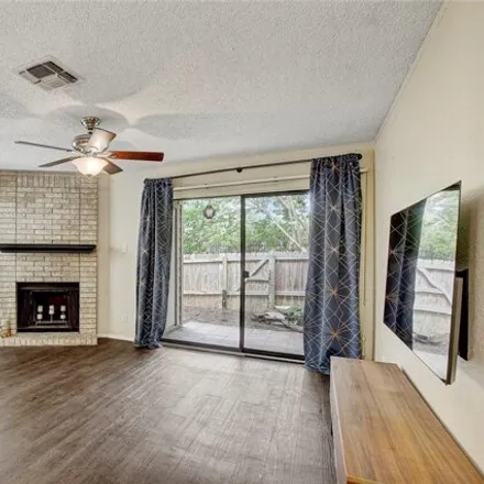 Image 6 - 3744 Valley View Road, Austin, TX 78704, USA - Condo for sale