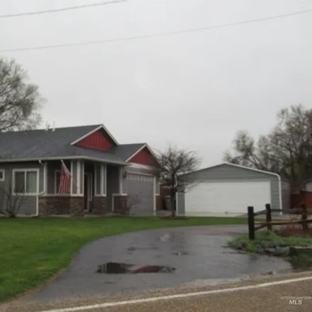 Buy this 3 bed house on 1822 East Iowa Avenue in Nampa, ID 83686