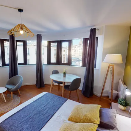Rent this 6 bed room on 10 rue Juge