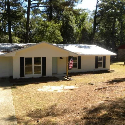 Buy this 3 bed house on 2186 Faust Avenue in Ozark, AL 36360