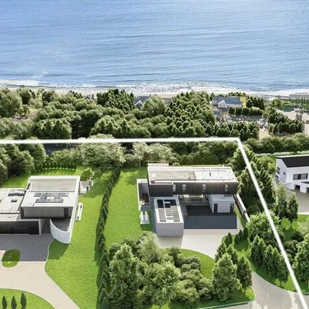 Buy this 12 bed house on 18 Maple Street in Montauk, East Hampton