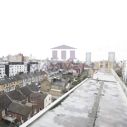 Image 9 - Rodman House, 2 Larson Walk, Millwall, London, E14 9HY, United Kingdom - Apartment for rent